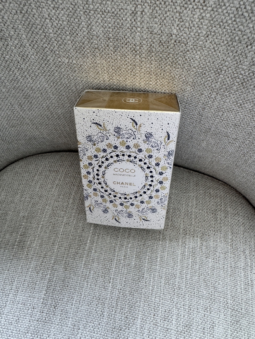 CHANEL Coco Mademoiselle Pink/Peach Glass Bottle with Gold Accents - Picture 4 of 5